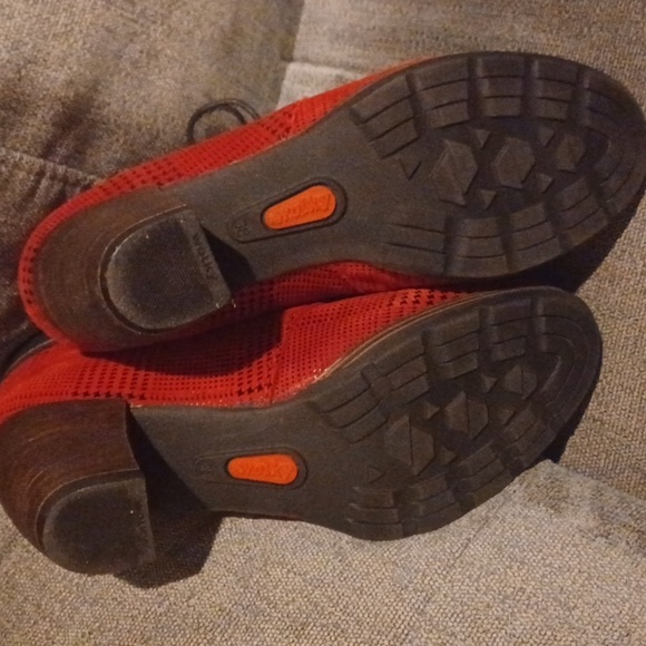 Wolky Stacked Red Platform Stacked Heeled Bootie w/Black Collar US 7.5 EU 38 - Picture 5 of 8